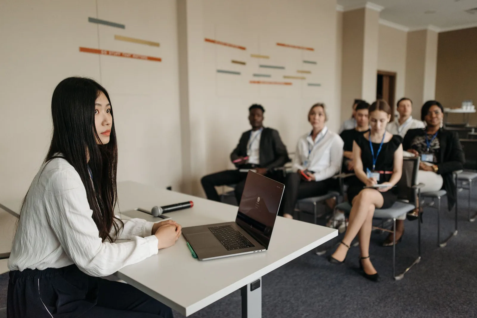 Entrepreneurship training session with professionals